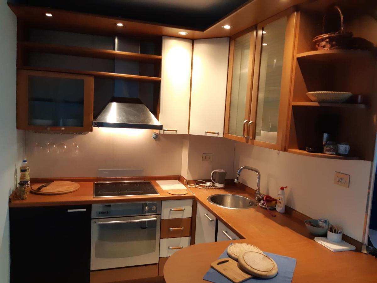 Stan/Apartman S Pogledom Appartement Sarajevo Buitenkant foto